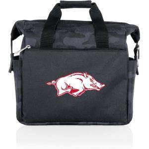 Picnic TIME NCAA Arkansas Razorbacks On The Go Lunch Bag Cooler, Soft Cooler Lunch Box, Insulated Lunch Bag, (Black Camo)